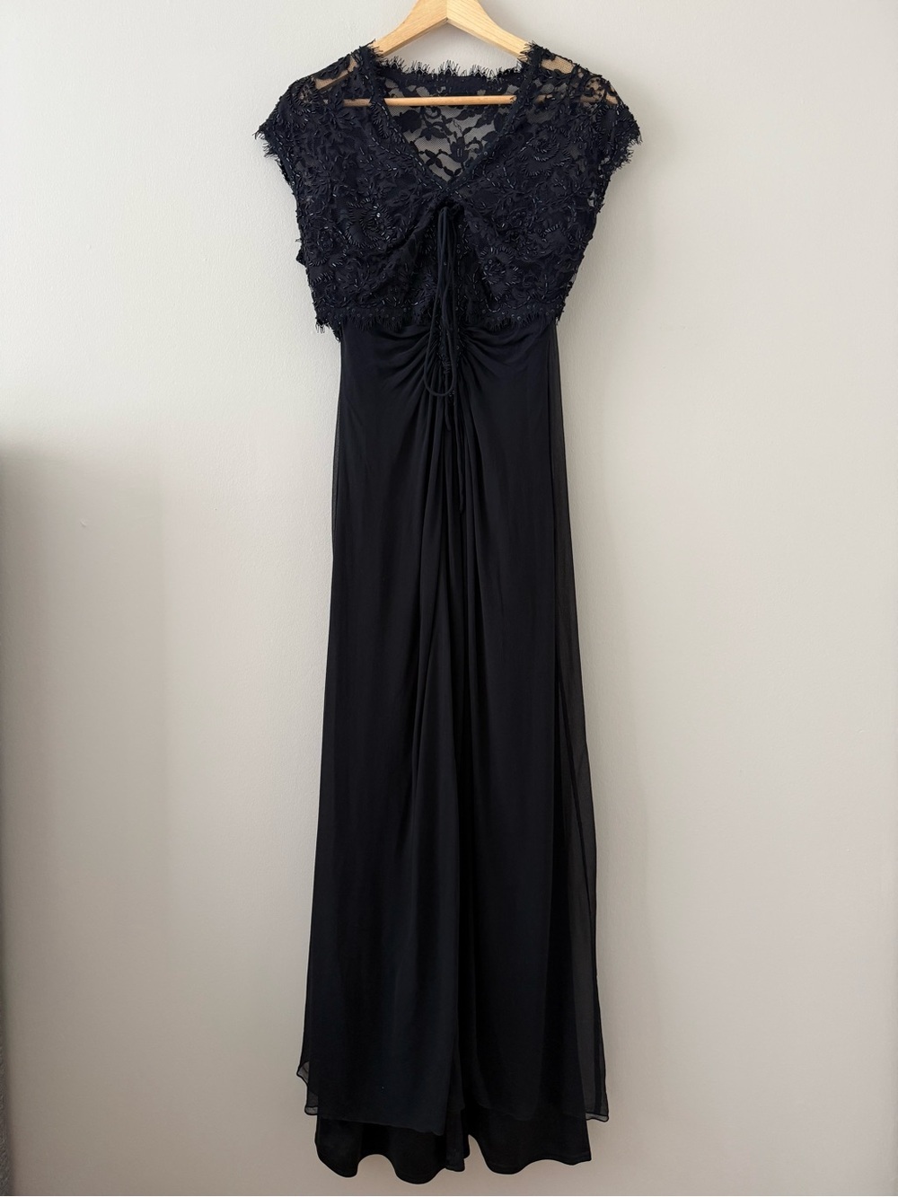 Tadashi Collection - Beaded Cap Sleeve Lace Silk Evening Gown - Black